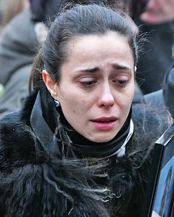 Irina a renunţat la o  parte din moştenire