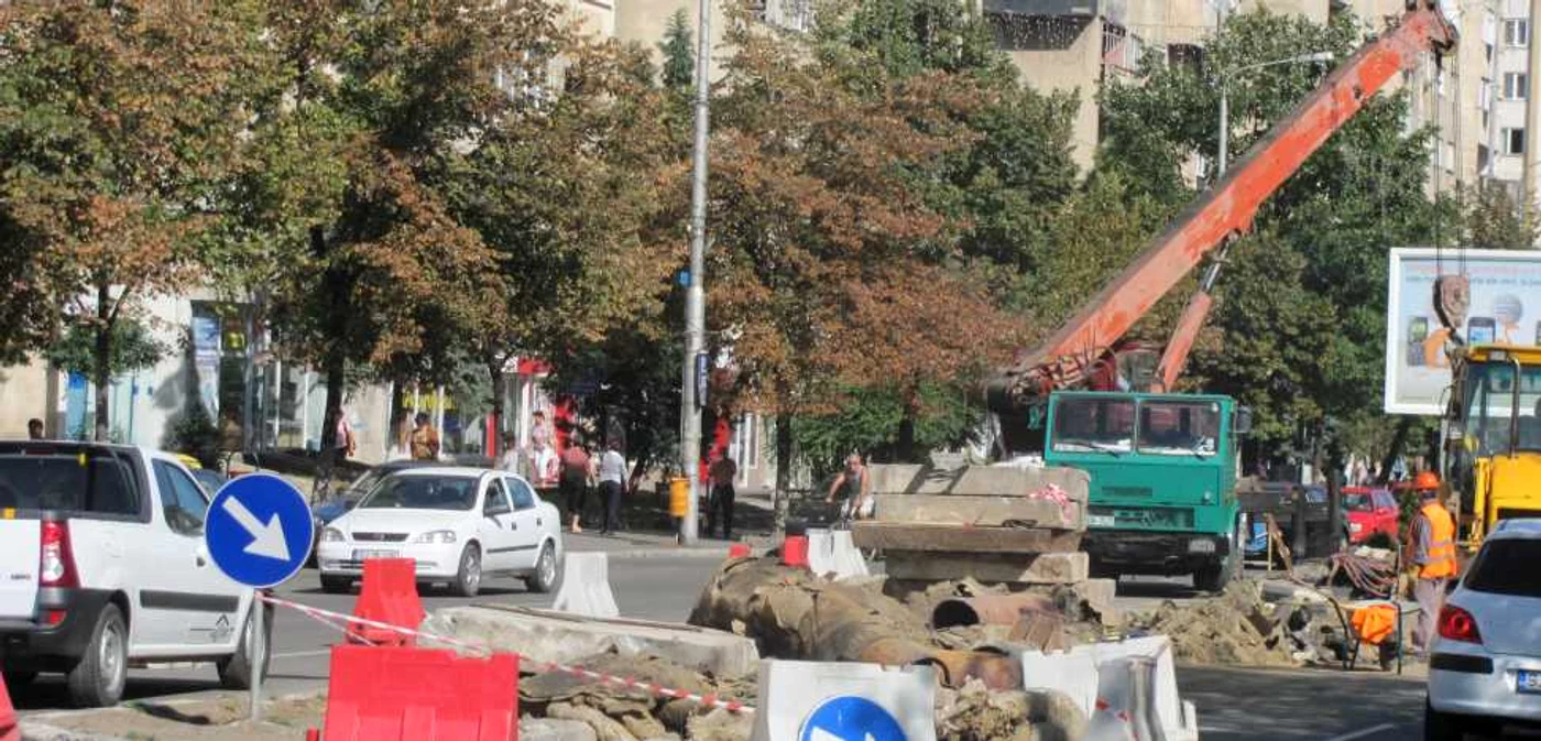 Traficul este gâtuit din cauza lucrărilor