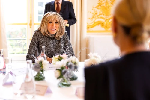 Brigitte Macron şi Olena Zelenska la Palatul Elysee
