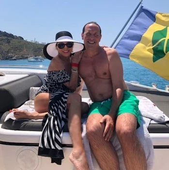 Joan Collins 85 de ani 2 jpeg