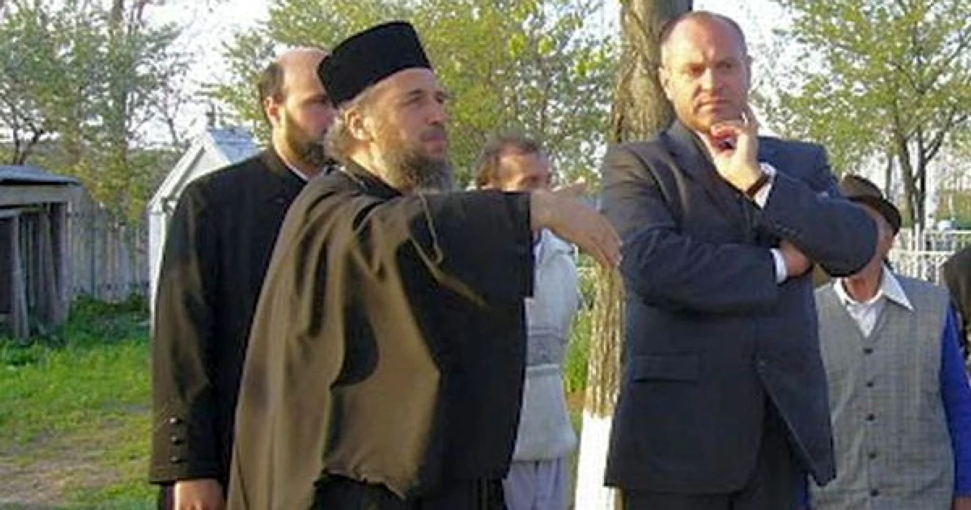 Miliardarul Costel Miron, împreună cu Casian Crăciun,arhiepiscopul Dunării de Jos
