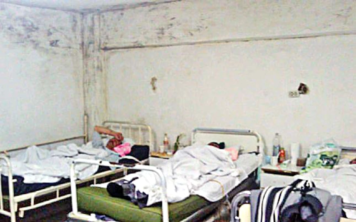 Mai ales în provincie, spitalele sunt vechi şi colcăie de bacterii