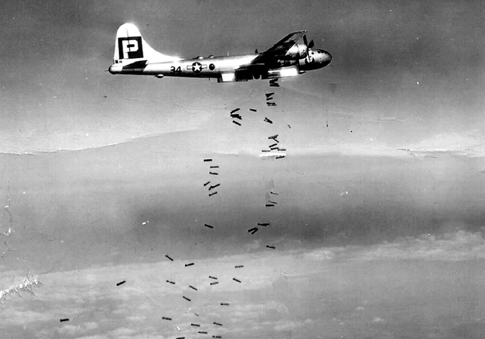 Atac devastatator al aviaţiei SUA. FOTO: Wikipedia