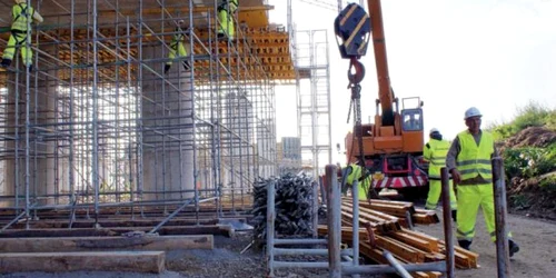 Constructorii fac deja angajări pentru demararea lucrărilor la autostrada din vestul ţării