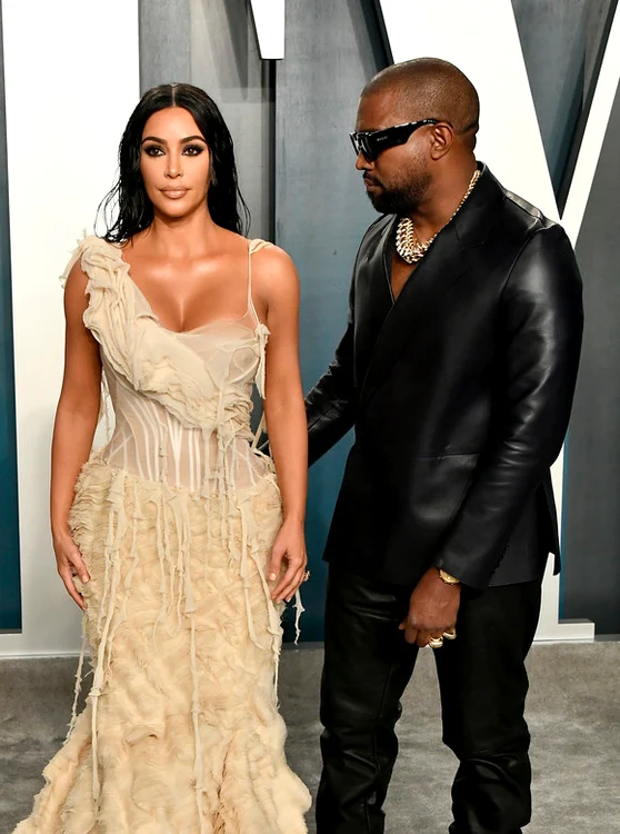 
    Kim și Kanye au împreună 2,2 miliarde de dolari  