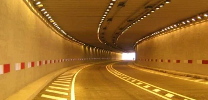 Şoferii pot circula pe sub pasajul subtern din centrul Craiovei