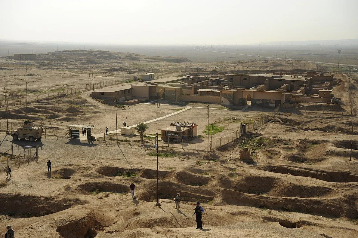 Vedere a sitului arheologic Nimrud