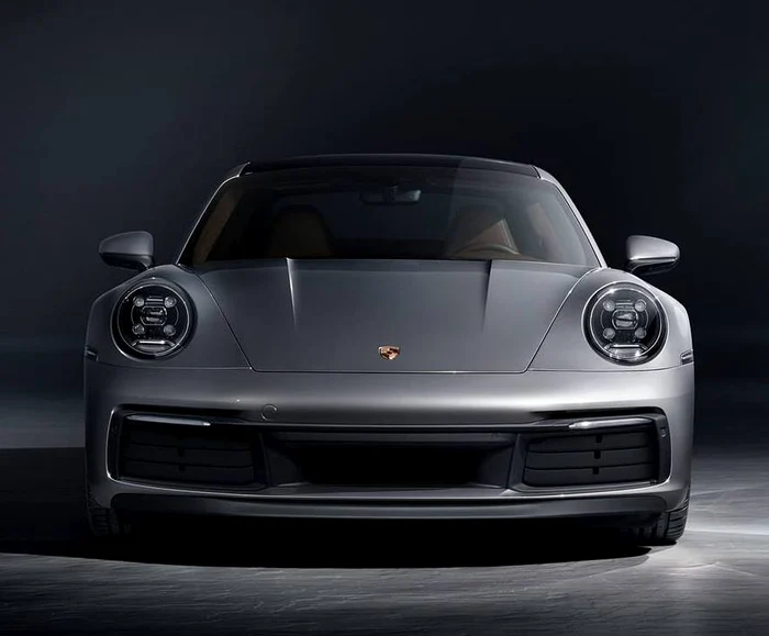 Porche 911, model cu motor pe combustie FOTO: Facebook Porche 911