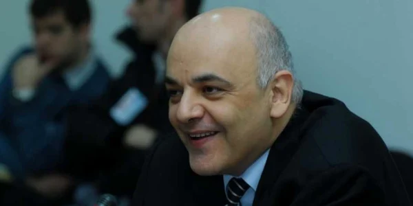 Raed Arafat este medicul care a pus bazele SMURD-ului