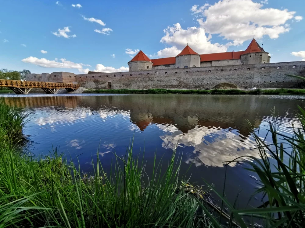 Cetatea Fagaras 2 jpg jpeg