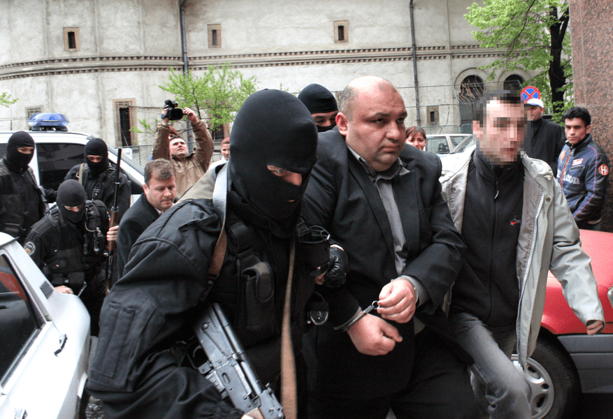 Fane Căpățână, reținut. S-a dat drept polițist și a jefuit un turist străin VIDEO