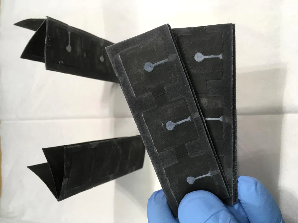 Papertronics sunt construite având la bază materiale prietenoase cu mediul 