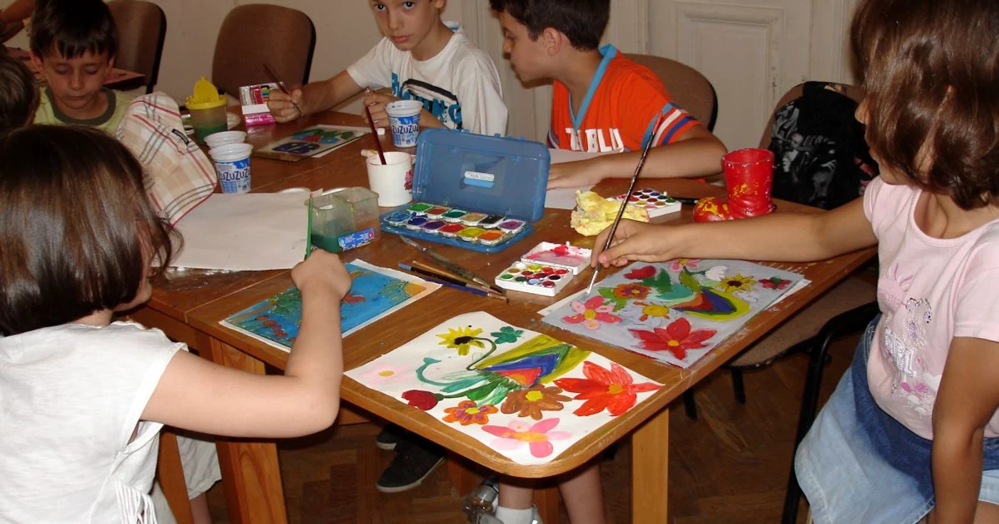 Copiii vor putea participa la doua ateliere de creaţie muzeală (foto arhiva Adevarul)