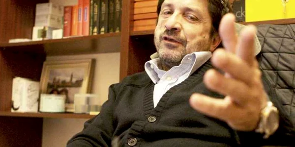 Buteanu recunoaşte că frecventa clubul Nana