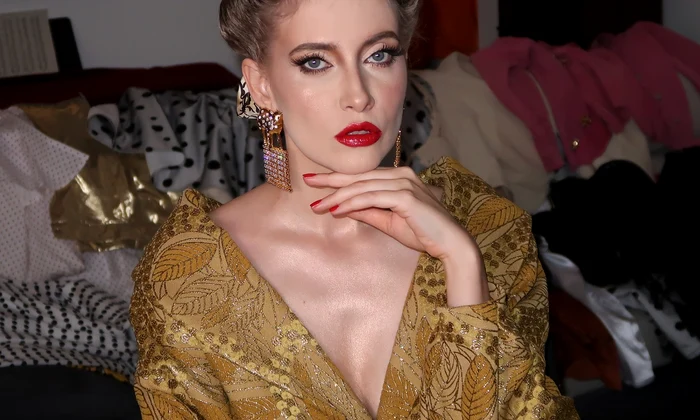 1 iulia albu 1 jpg jpeg