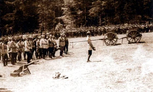 Romanian troops at Marasesti in 1917 jpg
