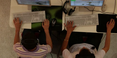 Jocul pe calculator poate duce la pierderea temporată a memoriei şi chiar la demenţă