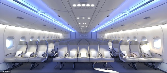 Companiile aeriene care vor comanda modificările aeronavei la clasa economică pentru încă 70 de pasageri ar putea beneficia de o creştere anuală a veniturilor de 20 de milioane de euro. FOTO dailymail.co.uk