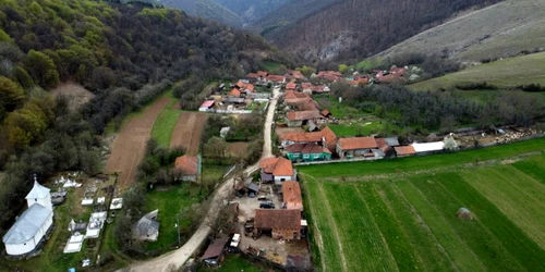 satul ciulpaz foto daniel guta adevarul