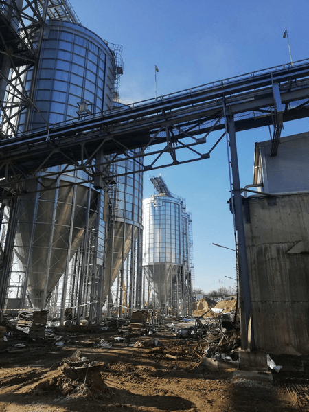 Aerul din zona Portului Internațional Giurgiulești din R. Moldova este poluat, după incendiul de proporții