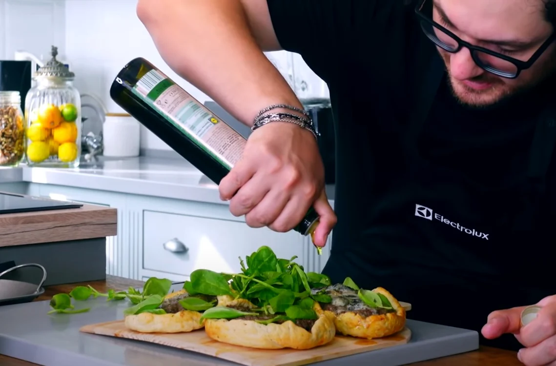 Așa arată plăcinta de berbecuț după rețeta lui Chef Florin Dumitrescu / foto: arhiva personală