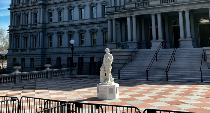 Statuia lui Cristofor Columb. FOTO: X/@DerrickEvans4WV