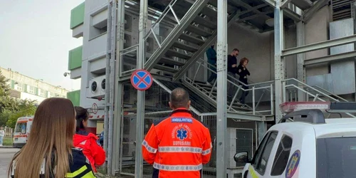o tânără care voia să se sinucidă a fost salvata de un bărbat care trecea prin zonă Foto Monitorul de Botosani jpg