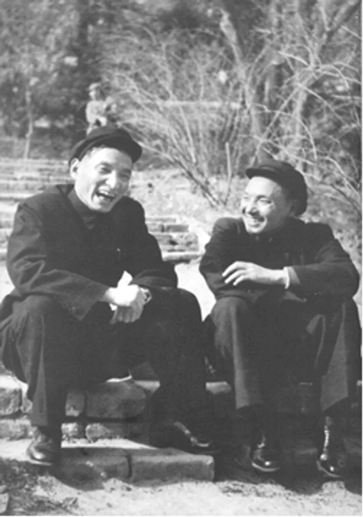 Chen Yun și Deng Xiaoping în 1952