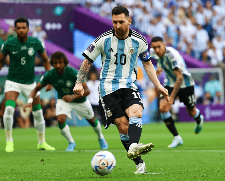 Messi, dărâmat după umilința cu Arabia Saudită. Presa din Argentina: „Prăbușire în Qatar”