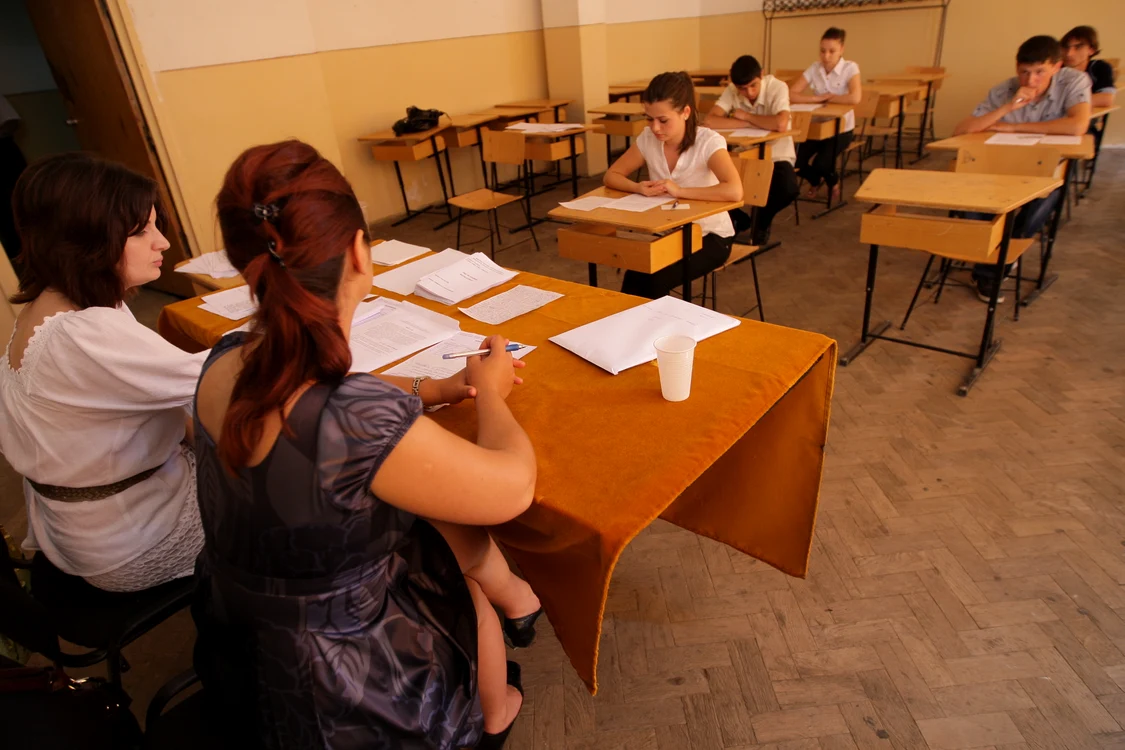 
    Probele scrise la Bac încep luni, 29 iunie  