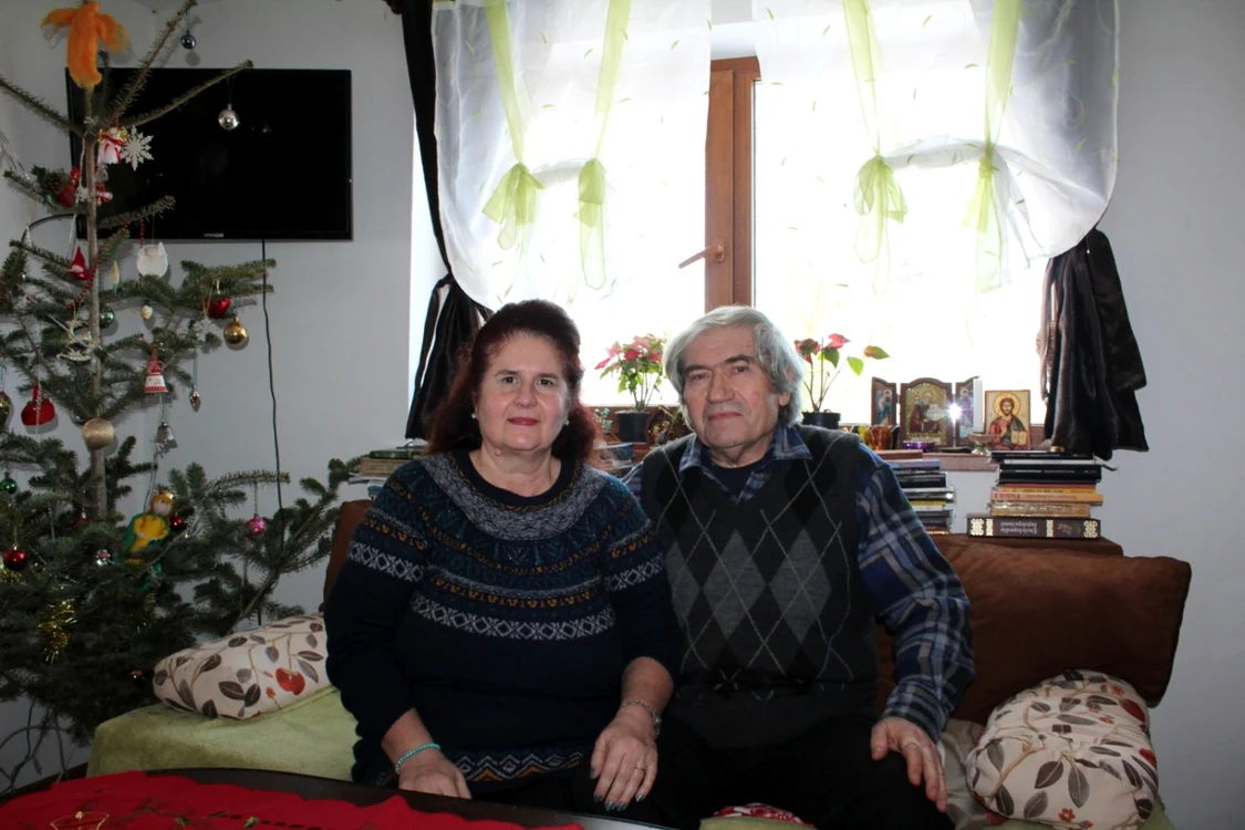 Adriana şi Andrei Petrescu duc o viaţă tihnită în satul Gornoviţa