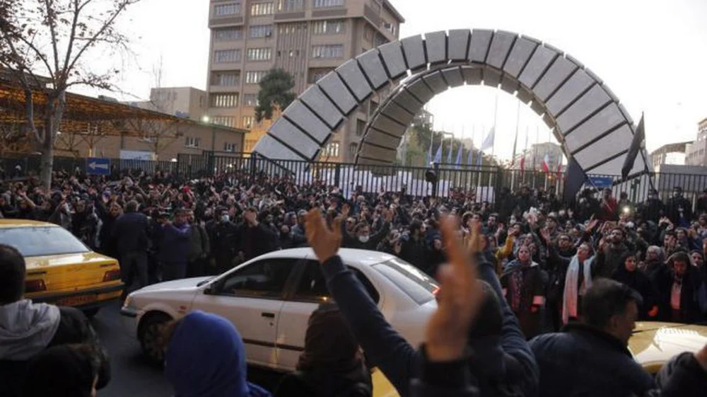 Războiul care ar putea schimba Iranul: scenariul inspirat din căderea lui Ceaușescu