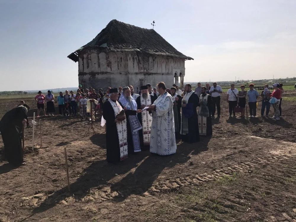 Mitropolitul Olteniei a participat la slujba de sfinţire