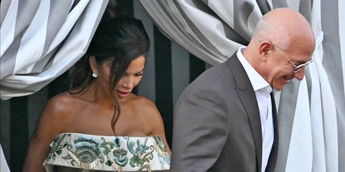 Lauren Sanchez Jeff bezos 1 jpg