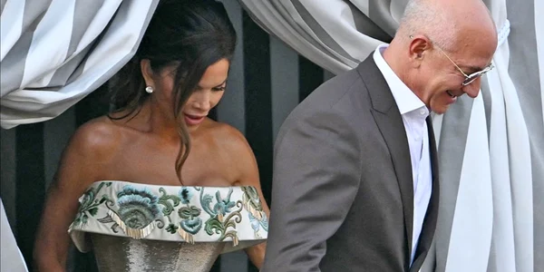 Lauren Sanchez Jeff bezos 1 jpg