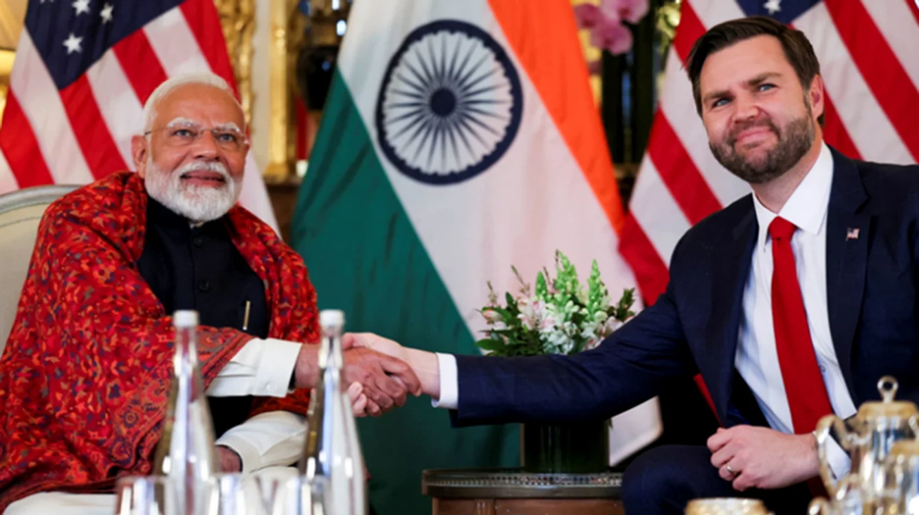 Foto: Prim-ministrul Indiei Modi (stânga) și Vicepreședintele SUA JD Vance FOTO na.ifeng.com