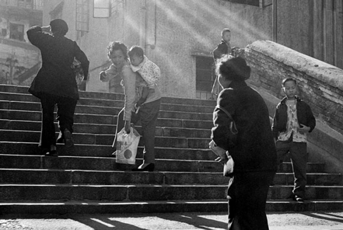 Fan Ho a câștigat 280 de premii la concursurile de fotografieFoto: Fan Ho/ A Hong Kong Memoir