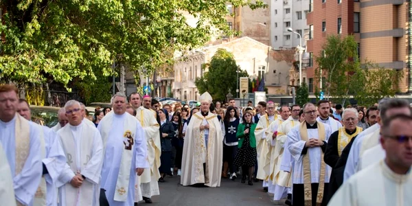 Procesiune Ioan Paul al II lea 2 842x561 jpg