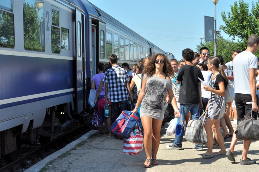 CFR Călători avertizează pasagerii să aibă asupra lor apă şi medicaţia necesară. Sunt preconizate întârzieri ale trenurilor