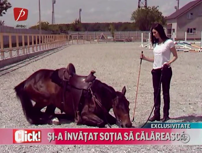 Bebeluşa Oana a învăţat să călărească
