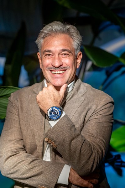 Pentru Liviu Popescu, noul HUAWEI WATCH Ultimate 2 este partener în business și în viața de zi cu zi: „A devenit un instrument esențial în rutina mea zilnică, atât pentru sănătate, cât și pentru eficiență.”