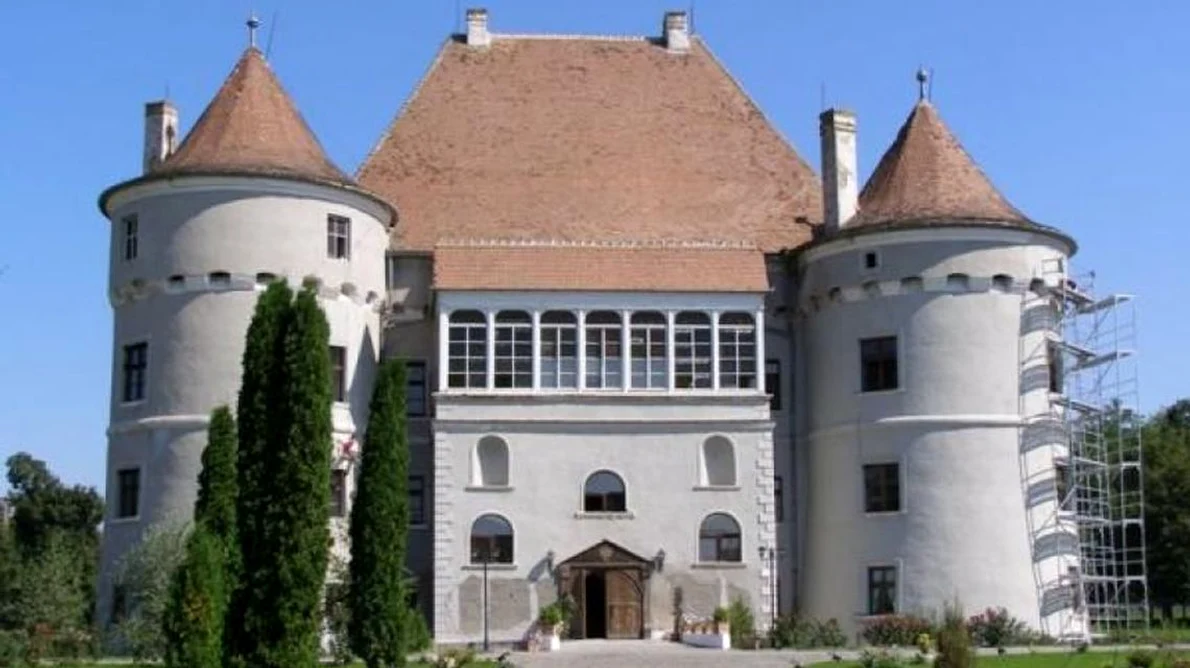 România redescoperită   Castelul Bethlen Haller jpeg