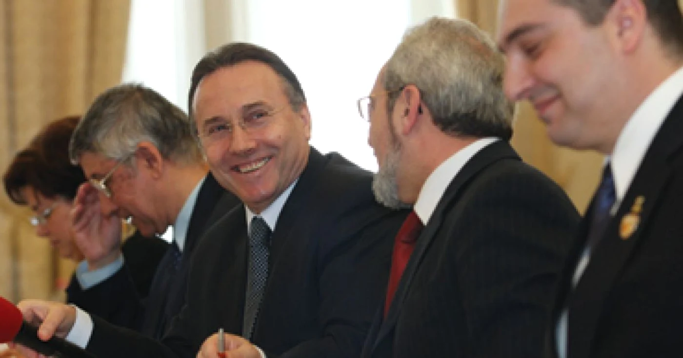 Iaşi: Ieşenii riscă să îngheţe în casă la iarnă