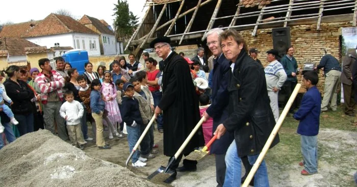 Peter Maffay  a participat şi la demararea lucrărilor, în urmă cu aproape doi ani. Foto: arhivă