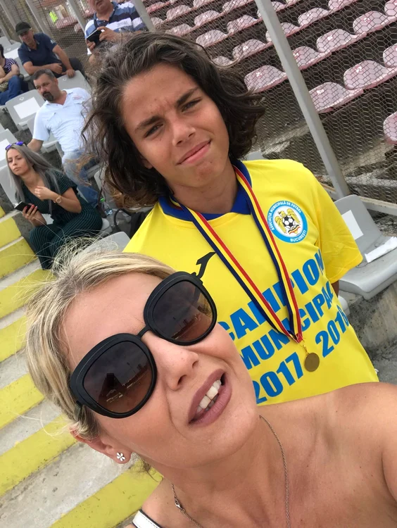 Fiul cel mic al Lorenei este fotbalist