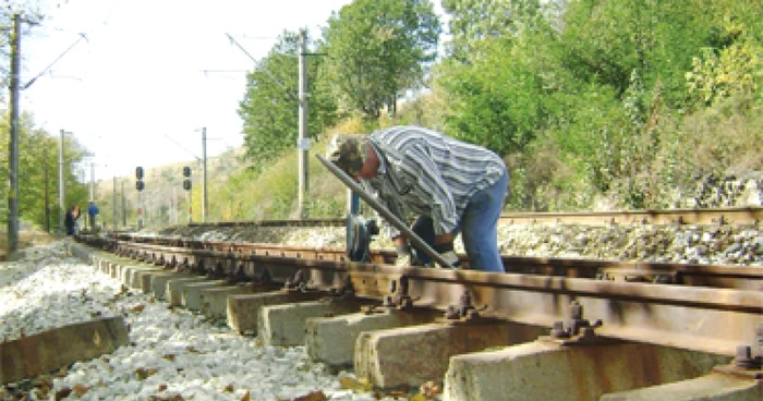 Întârzieri de un an la lucrările pe calea ferată