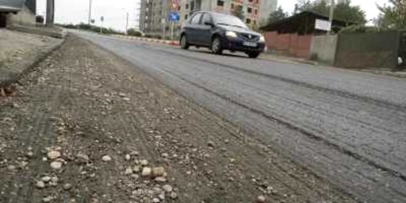 Aşa arată acum strada Smeurei, după ce a fost decopertată de muncitorii de la ADP