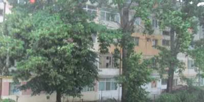 Precipitaţiile continuă până la sfârşitul săptămânii