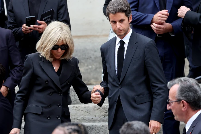 Brigitte Macron supărată, în doliu   profimedia 1023986937 jpg