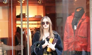 Iulia Albu a fost surprinsă prima oară cu găina în ianuarie 2013 jpeg